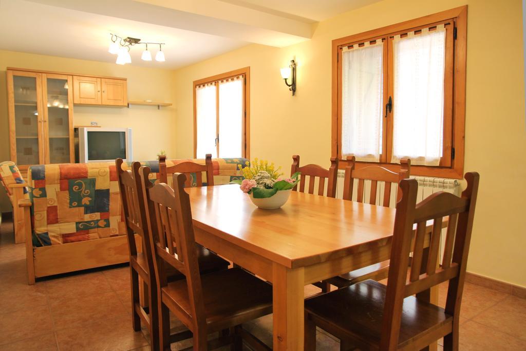 Chuanon Apartment *